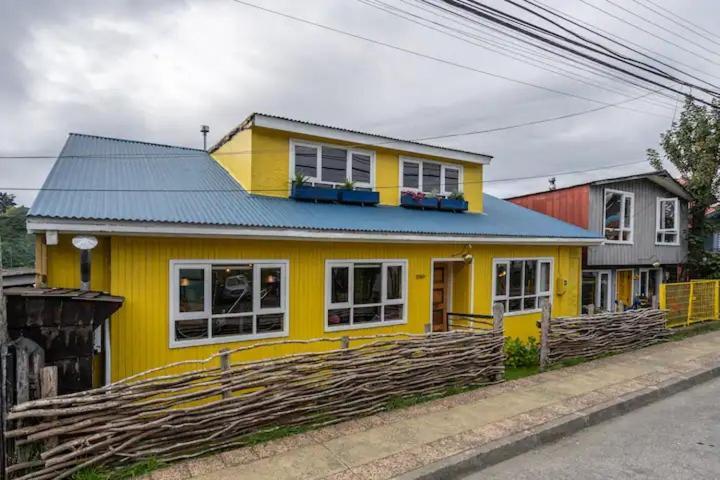 Palafito Amarillo *